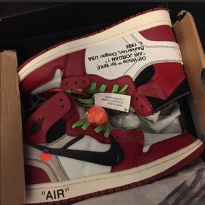 Jordan 1 Retro High Off-White Chicago